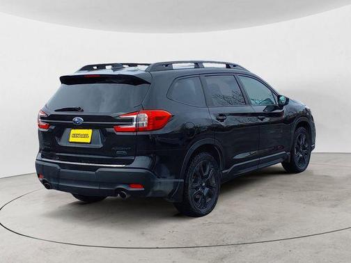 Crystal Black Silica 2024 Subaru Ascent Onyx Edition 7-Passenger