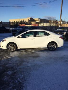 Photo 4 of 17 of 2015 Toyota Corolla LE Plus