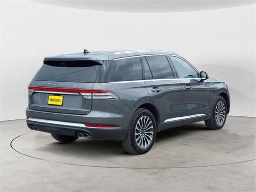 2023 Lincoln Aviator Standard AWD