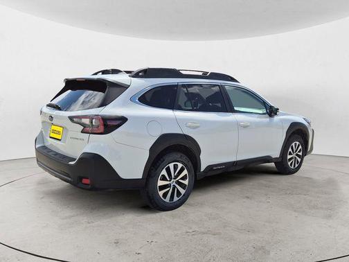 Crystal White Pearl 2025 Subaru Outback Premium