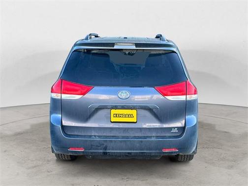 2014 Toyota Sienna LE