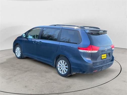 2014 Toyota Sienna LE