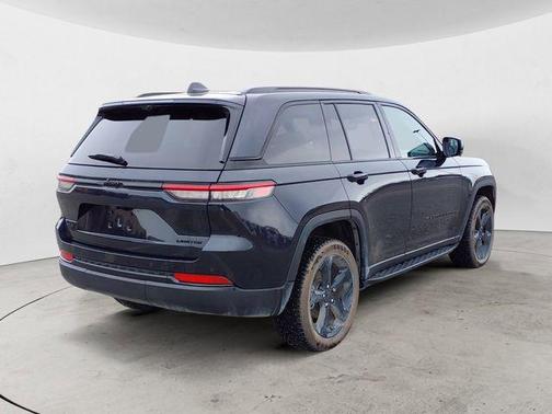 Midnight Sky 2024 Jeep Grand Cherokee Limited