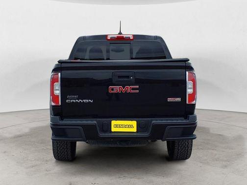 Onyx Black 2017 GMC Canyon SLE