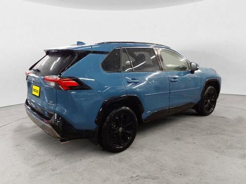 2023 Toyota RAV4 Hybrid SE