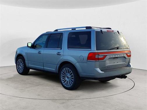 2015 Lincoln Navigator Base