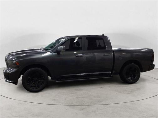 2018 RAM 1500 Night Crew Cab 4x4 5'7' Box