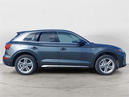 2023 Audi Q5 e 55 S line Premium Plus
