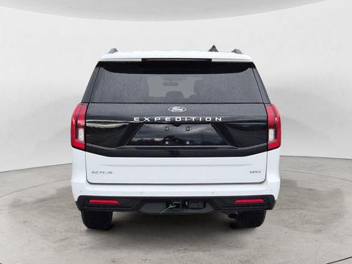 Oxford White 2025 Ford Expedition Max Active 4x4