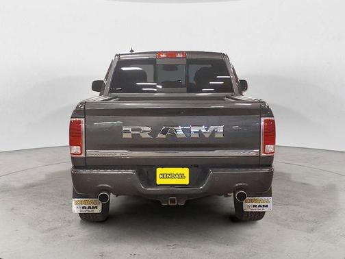 2017 RAM 1500 Limited Crew Cab 4x4 6'4' Box