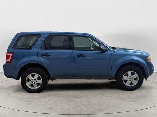 Sport Blue Clearcoat Metallic 2009 Ford Escape XLS
