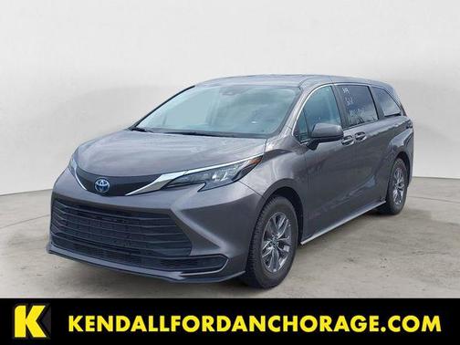 Predawn Gray Mica 2024 Toyota Sienna LE