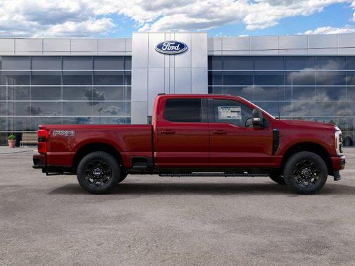 Ruby Red Metallic Tinted Clearcoat 2027 Ford F-250 XLT