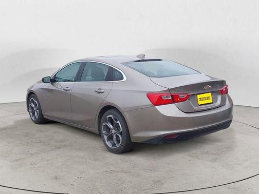 Mineral Gray Metallic 2024 Chevrolet Malibu FWD 1LT