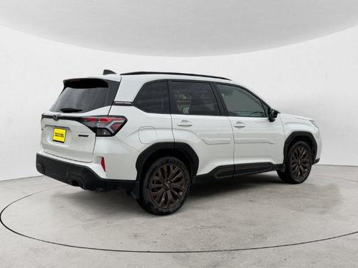 Crystal White Pearl 2025 Subaru Forester Sport
