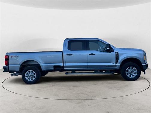 2024 Ford F-350 XLT