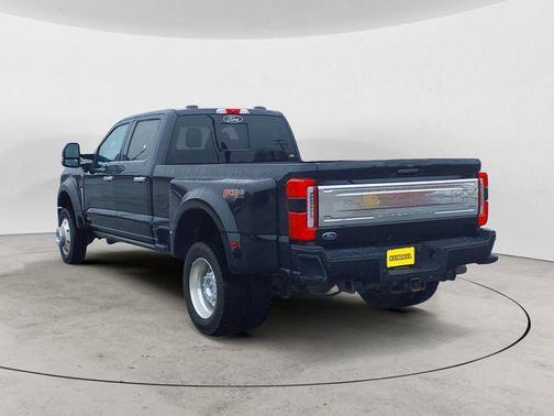 Agate Black Metallic 2024 Ford F-450 Platinum