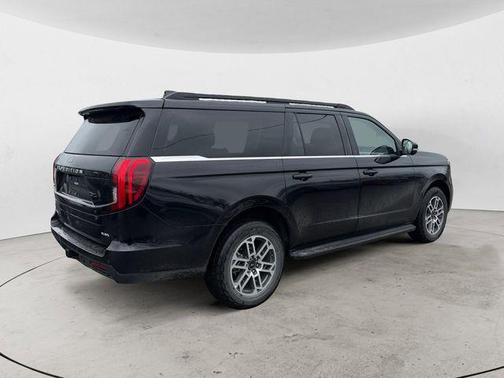 Black Metallic 2025 Ford Expedition Max Active 4x4