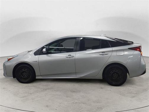2021 Toyota Prius LE