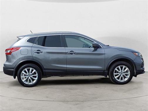 2020 Nissan Rogue Sport SV