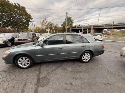 2003 Toyota Avalon XL