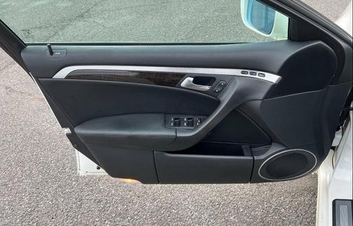 White 2007 Acura TL 3.2 w/Navigation