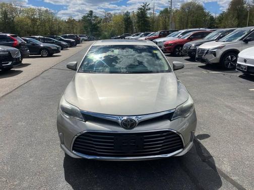 Beige 2016 Toyota Avalon Limited