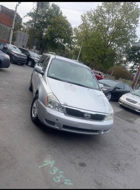 2011 Kia Sedona LX