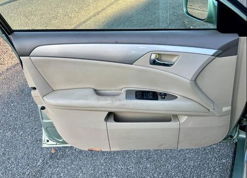 2006 Toyota Avalon XL