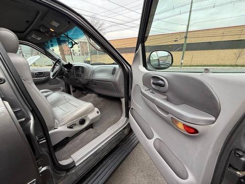 2002 Ford F-150 Lariat Flareside