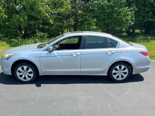 Silver 2010 Honda Accord EX