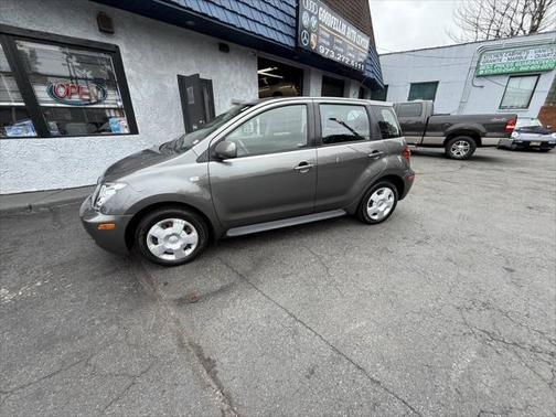 2004 Scion xA Base 4dr Hatchback