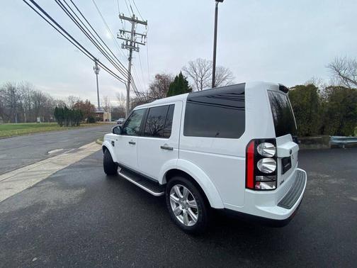 2016 Land Rover LR4 Base