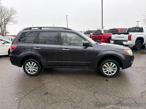 Gray 2011 Subaru Forester 2.5 X Premium