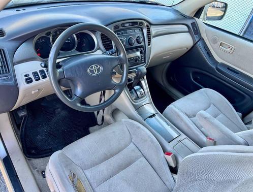2002 Toyota Highlander Base