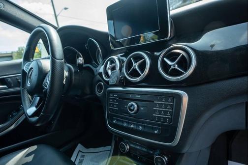 2015 Mercedes-Benz CLA-Class Base