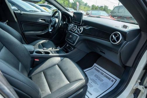 2015 Mercedes-Benz CLA-Class Base