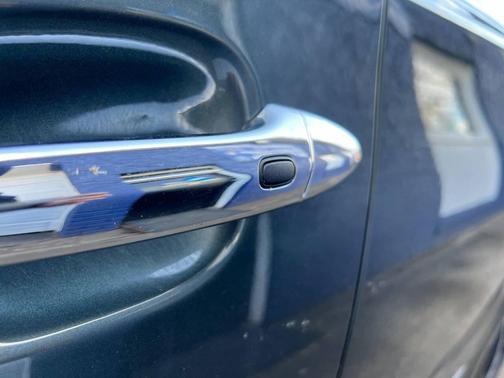 Teal 2008 Lexus LS 460 Base