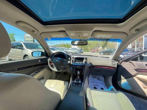 2010 INFINITI G37x Anniversary Edition