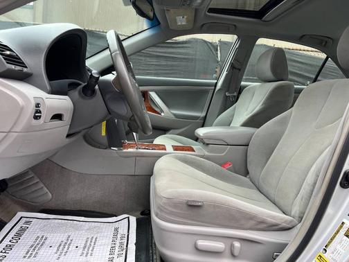 Silver 2008 Toyota Camry XLE