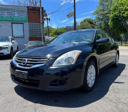 Black 2010 Nissan Altima 2.5 S