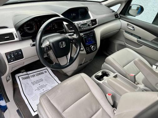 Blue 2016 Honda Odyssey EX-L