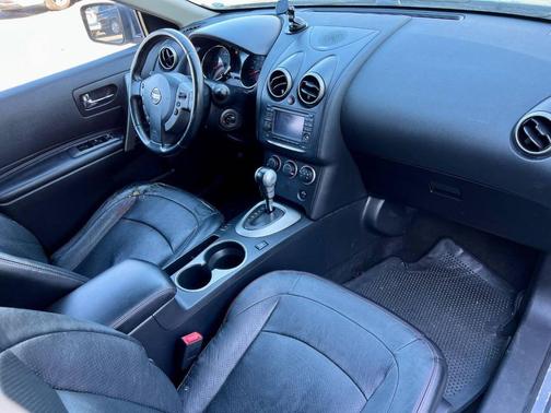 2011 Nissan Rogue SV