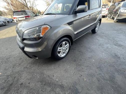 2011 Kia Soul +