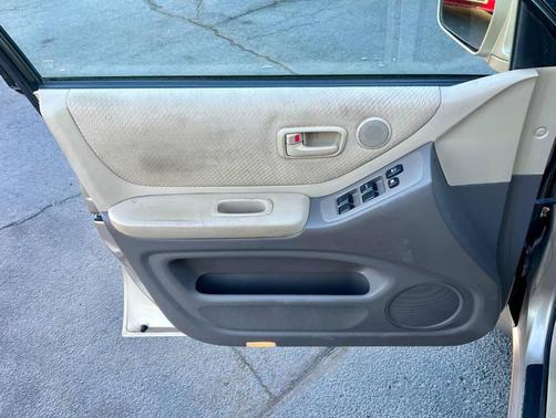 2006 Toyota Highlander Base