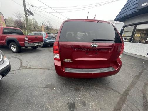 2012 Kia Sedona LX