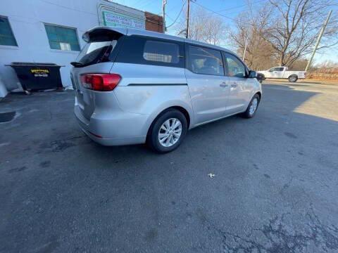 2016 Kia Sedona L