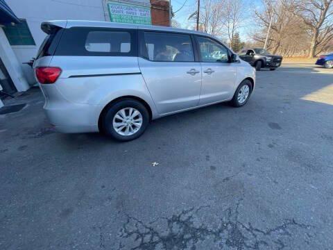 2016 Kia Sedona L