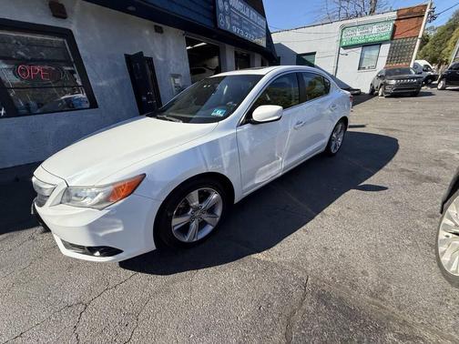 2013 Acura ILX 2.0L w/Premium Package