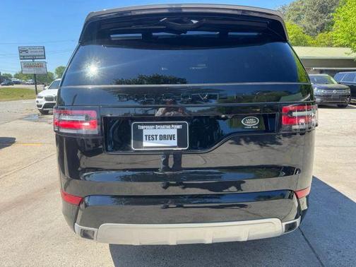 Santorini Black 2018 Land Rover Discovery HSE LUXURY